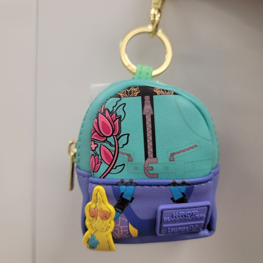 Loungefly + Netflix KPOP DEMON HUNTERS MINI Backpack Keychain‎ BAG CHARM ZOEY